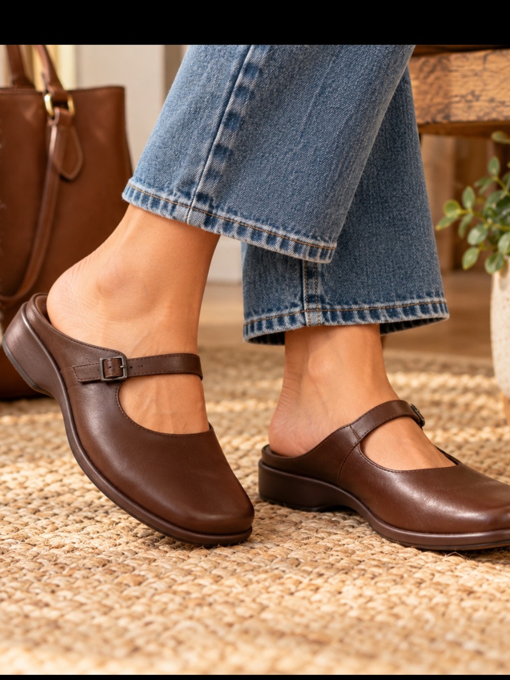 Hush Puppies Classic Leather Brown Mary Jane Slip-On for Women 8.5